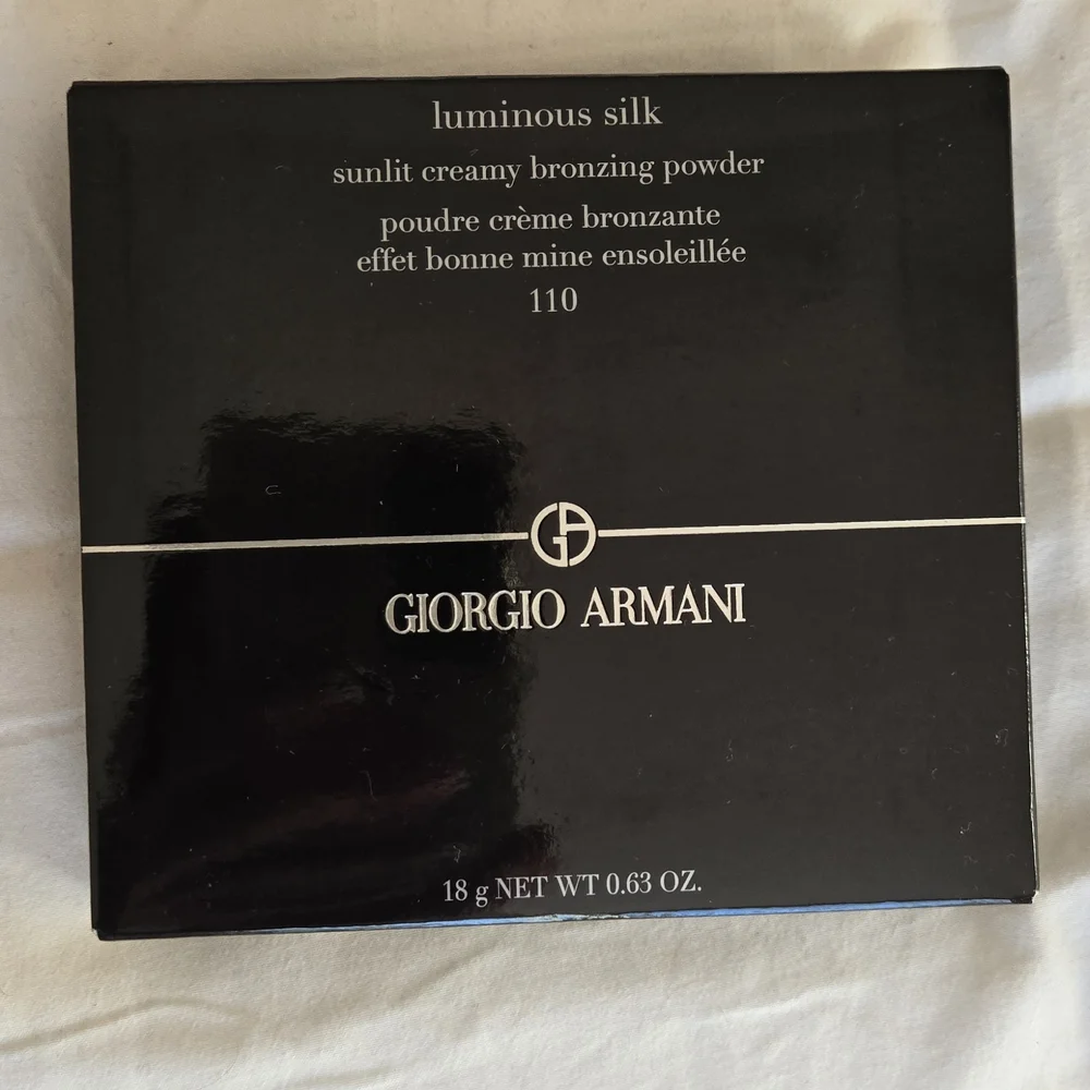Giorgio Armani Luminous Silk Bronzing Powder - Black